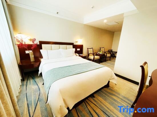 Superior Double room with city view Haijun Hotel