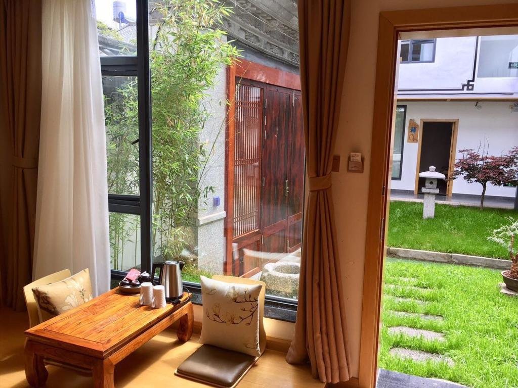 Standard Double room with garden view Bo Nan Homestay