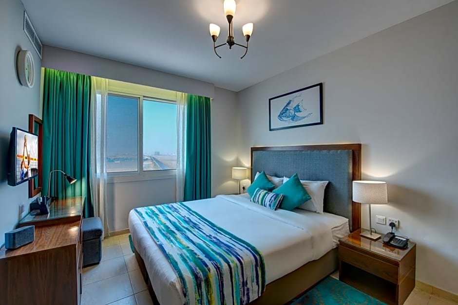 Двухместный номер Deluxe с балконом и с видом на море City Stay Beach Hotel Apartments - Marjan Island