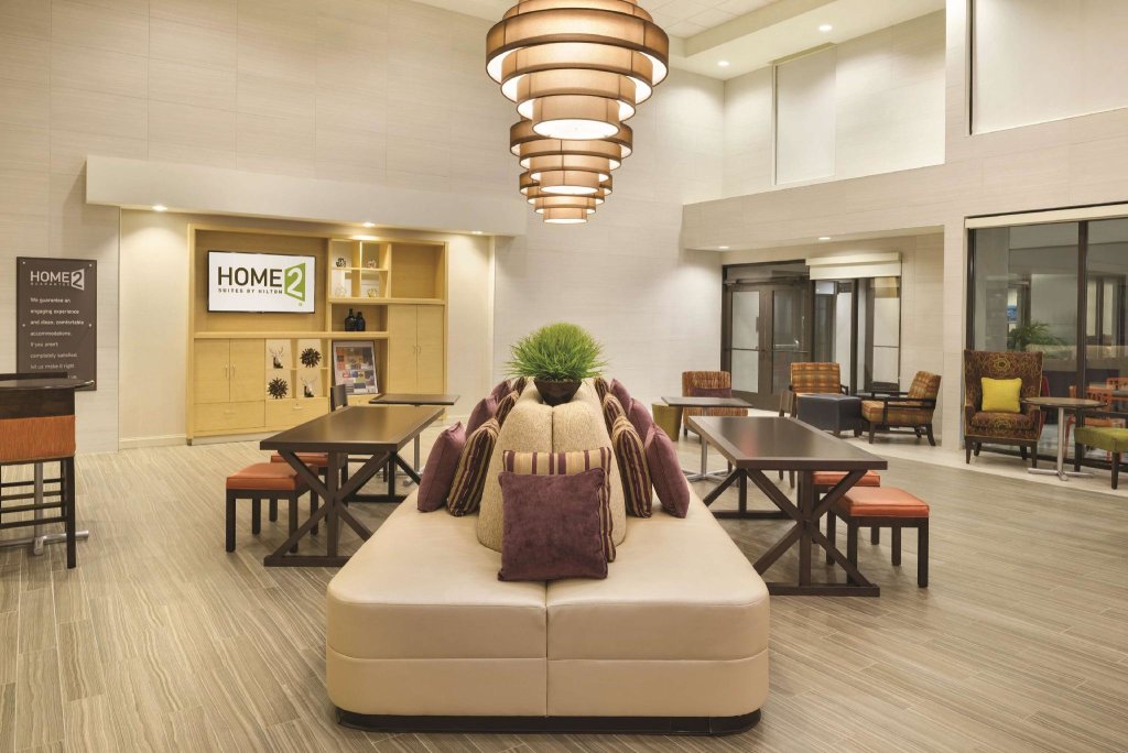 Номер Standard Home2 Suites by Hilton Parc Lafayette