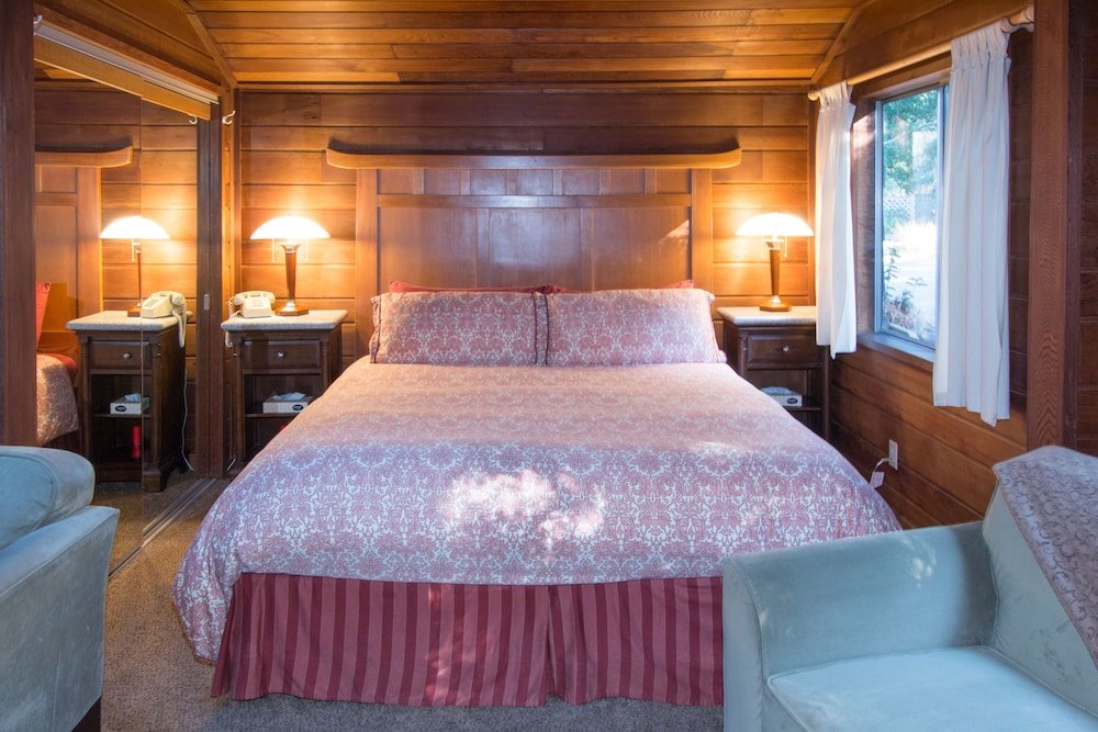 Luxury room Redwood Cottage-Pet Friendly