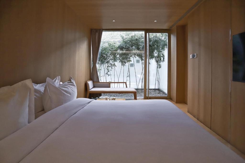 Standard Double room with garden view Layering Courtyard Hutel Qianmen