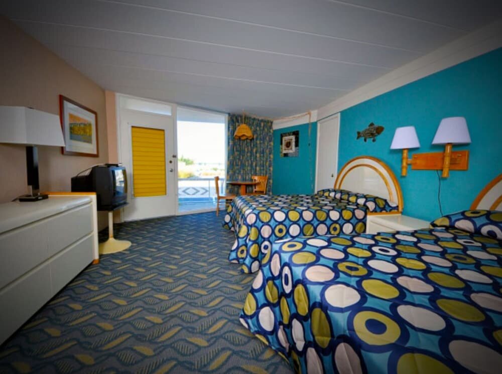 Standard quadruple chambre avec balcon et Vue sur les terres The Jolly Roger Motel