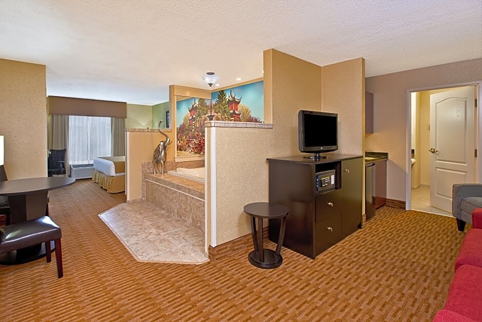 Double suite Vue sur cour Holiday Inn Express Hotel & Suites Sharon-Hermitage