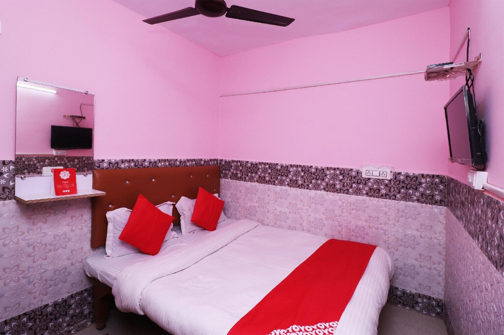 Standard room OYO Hotel Kunal
