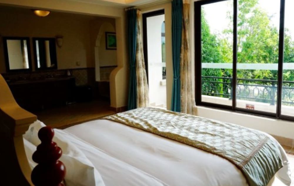 Вилла с 4 комнатами Victoria Hotel Huizhou