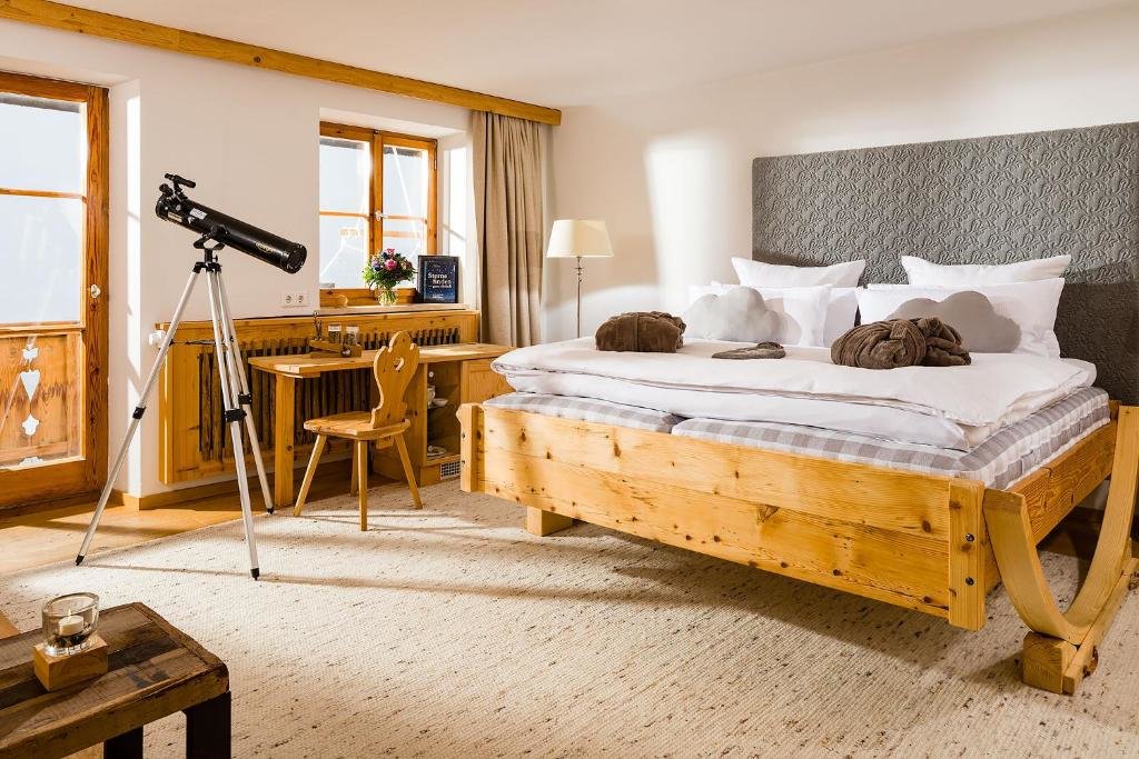 Standard Double room with balcony Berghotel Rehlegg