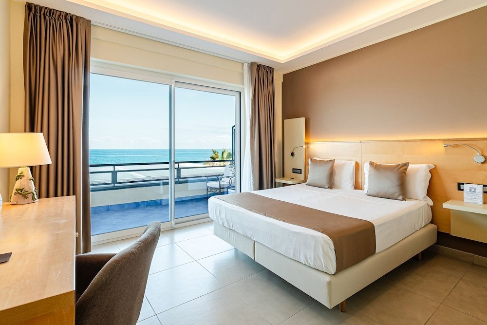 Deluxe Doppel Zimmer mit Balkon Grand Hotel Santa Maria