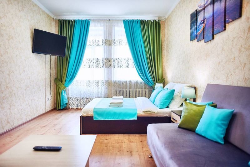 Cama en dormitorio compartido 2 dormitorios Pyat' Zvyozd Alyie Parusa Apartments