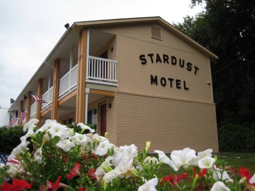 Bett im Wohnheim Stardust Motel
