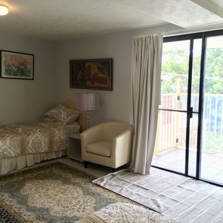 Двухместный люкс Standard c 1 комнатой с балконом Seaview Bed and Breakfast