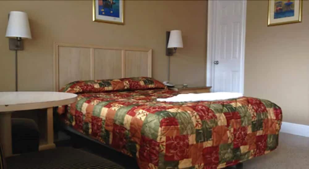 Четырёхместный номер Standard Palacio Inn Motel