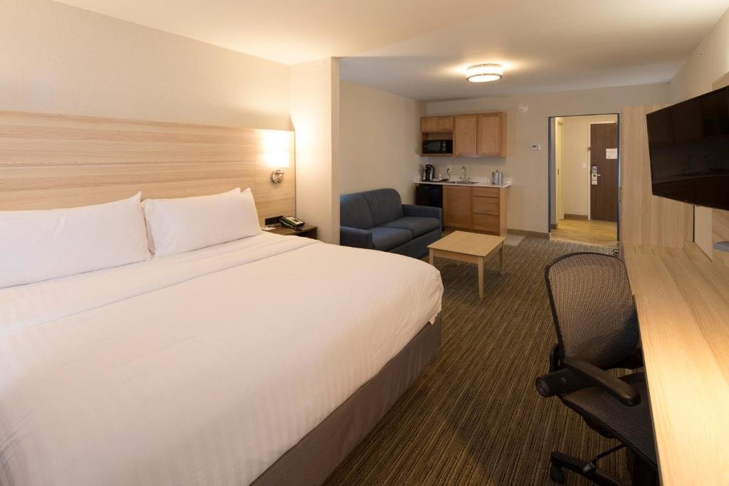 Suite Holiday Inn Express & Suites La Porte, an IHG Hotel