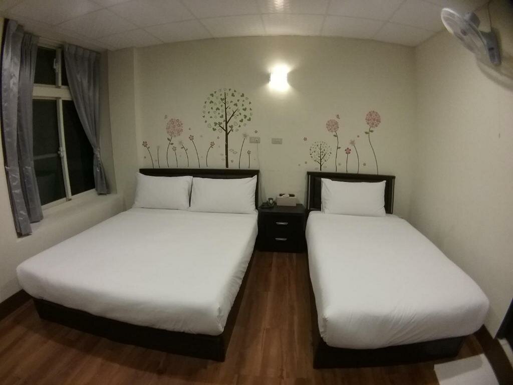 Deluxe room Malaya Guest House