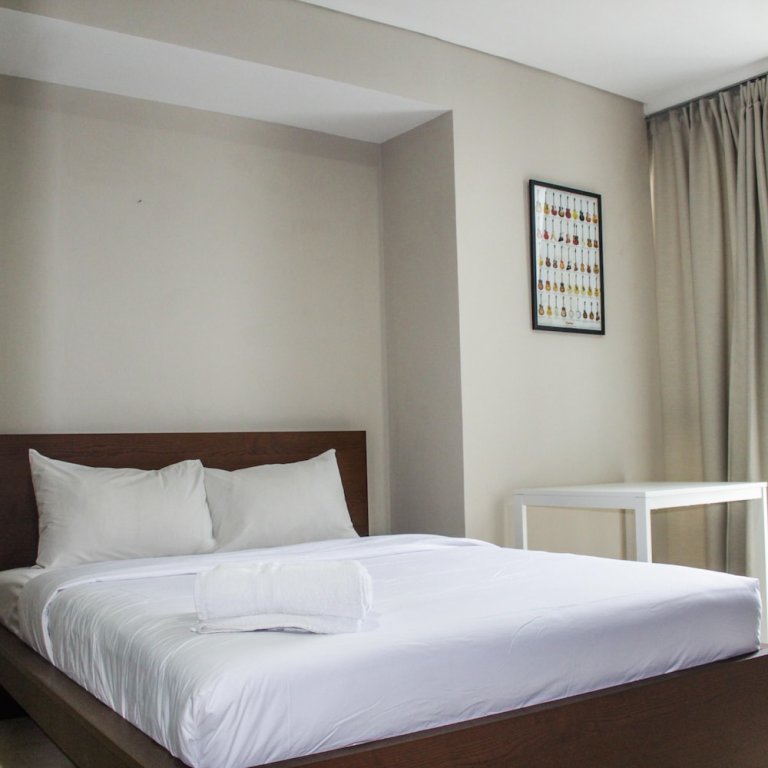 Standard room Spacious and Comfortable 1BR at Ciputra World 2 Apartment