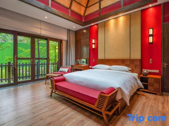 Suite Tianci Huatang Forest Hot Spring Resort Hotel