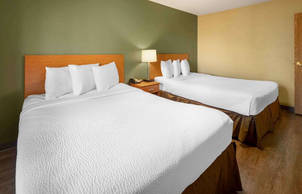 Четырёхместный люкс c 1 комнатой Extended Stay America Suites - Anchorage - Midtown