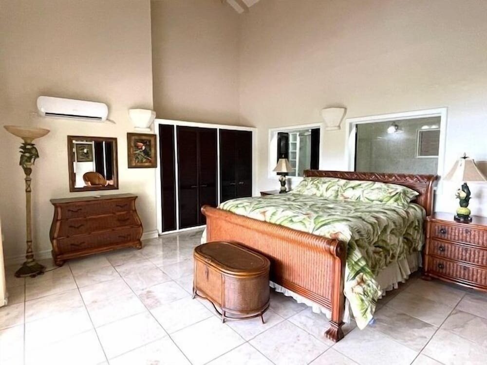 Вилла Beautiful 5-Bedroom Villa Ashiana in Marigot Bay villa