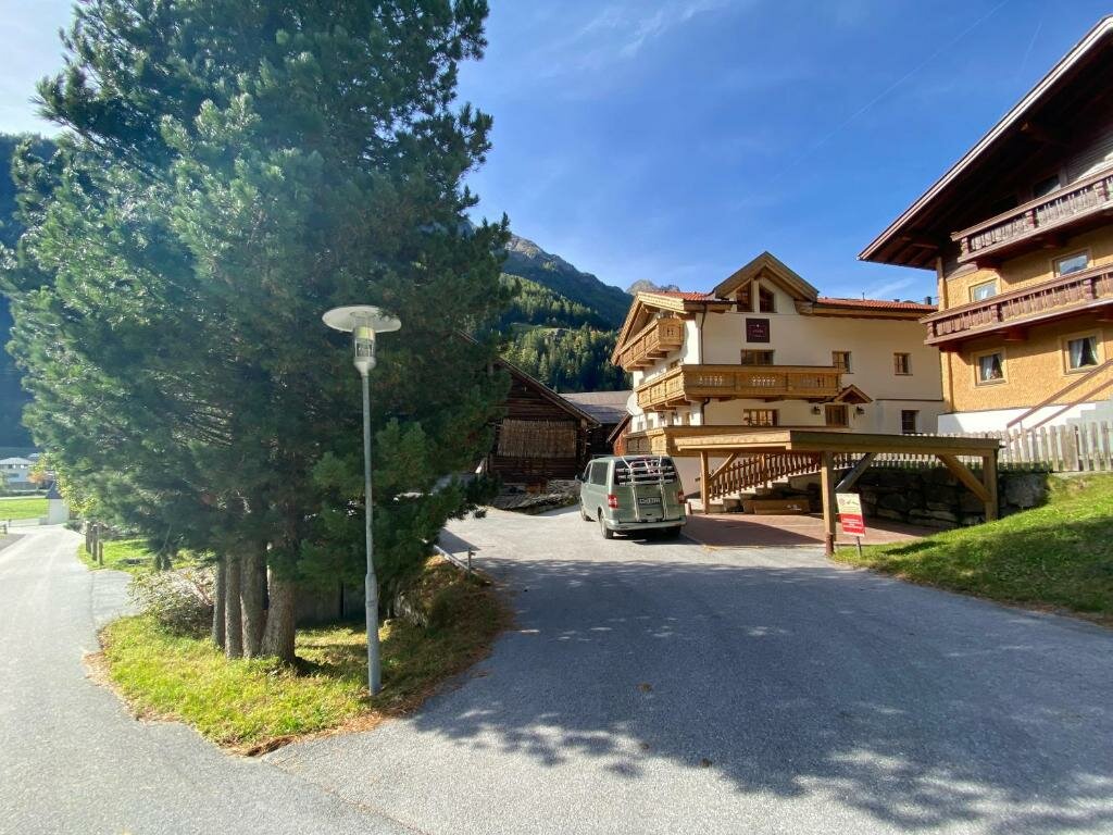 Apartment Alpine Lodge Sölden - Chalet & Apart