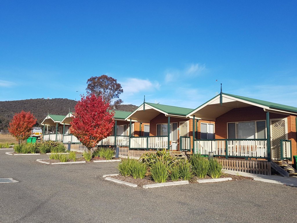 Семейная вилла Canberra Carotel Motel