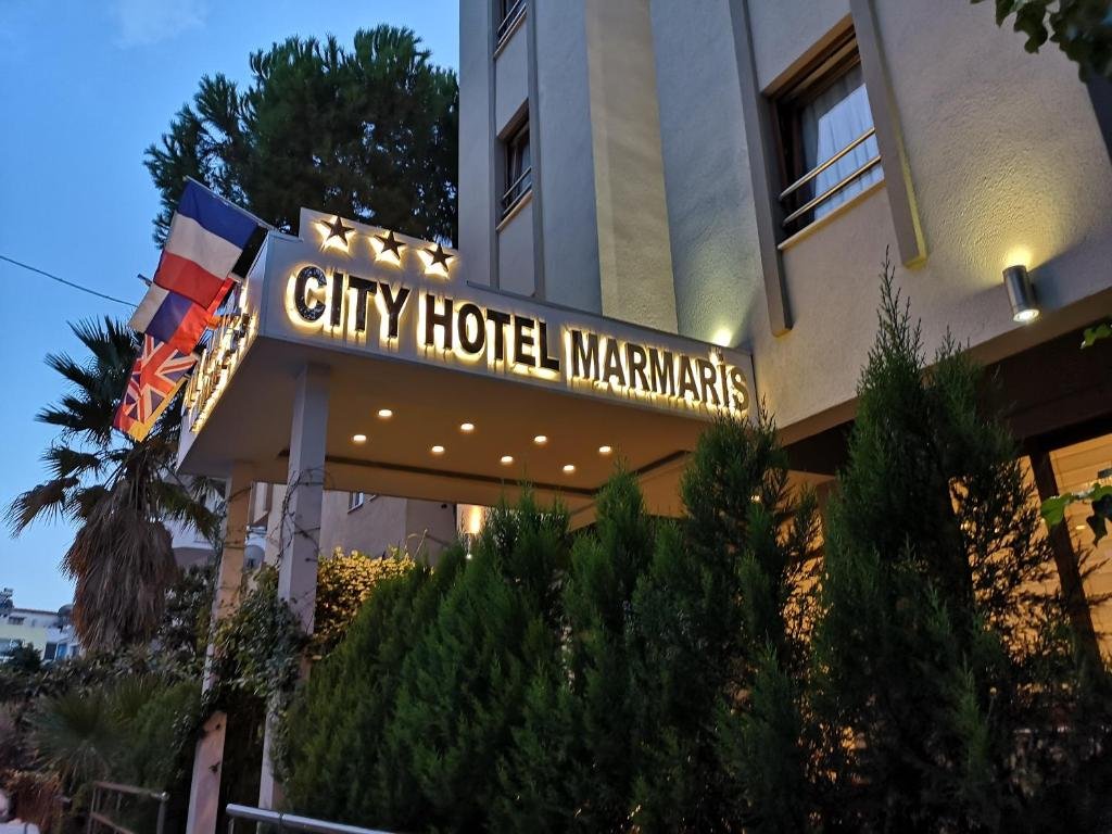 Двухместный номер Standard с видом на бассейн City Hotel Marmaris