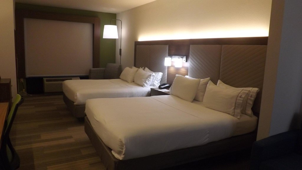 Doppel Suite Holiday Inn Express & Suites Dyersburg, an IHG Hotel
