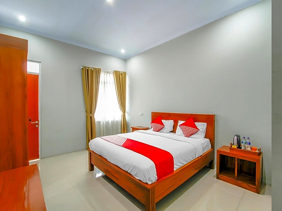 Deluxe double chambre OYO 3277 Inayah Pkpri Hotel Syariah