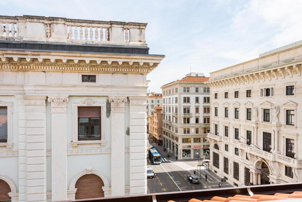 Апартаменты Superior DOMO Premium Apartments - Trieste Mazzini