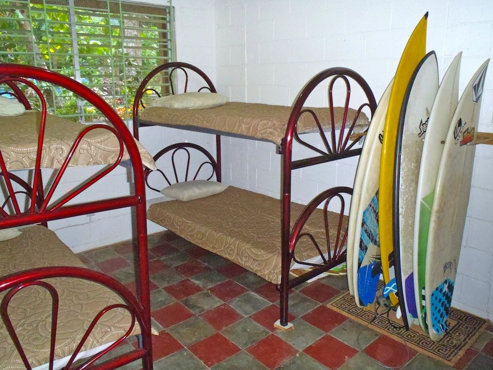 Кровать в общем номере Hammock plantation