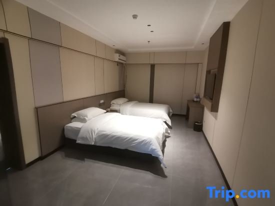 Suite M. Huating Hot Spring Business Hotel