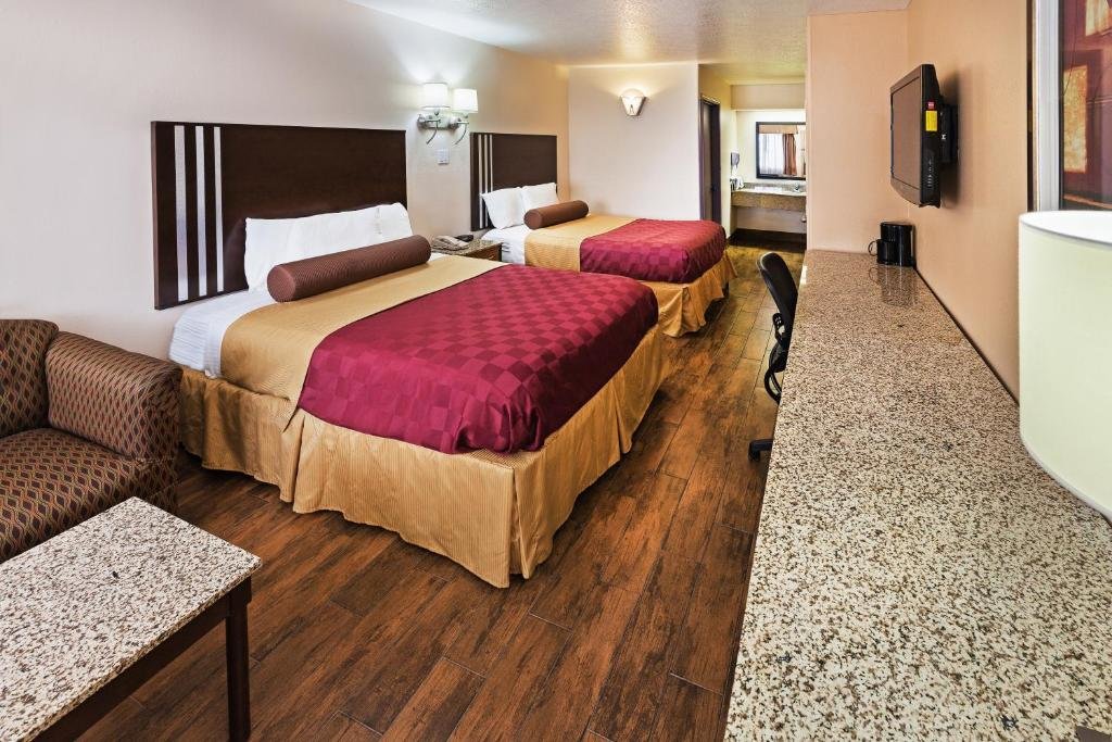 Standard room Texas Inn and Suites Raymondville