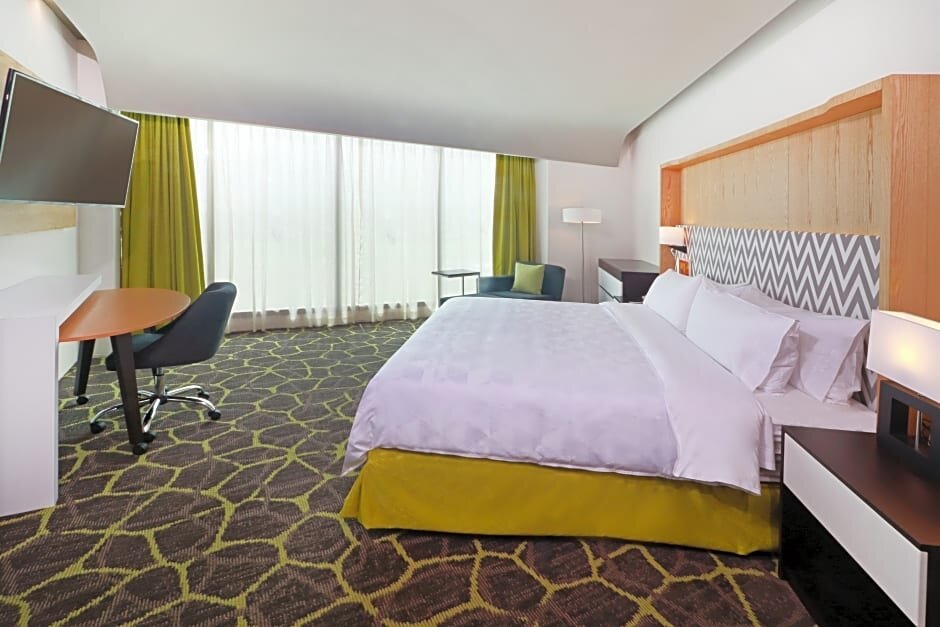 Номер Premium Holiday Inn Queretaro Zona Krystal, an IHG Hotel