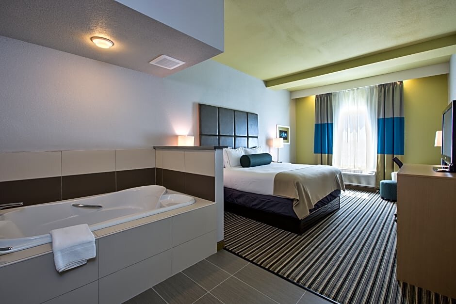 Habitación doble De lujo Holiday Inn Express Hotel & Suites, Carlisle-Harrisburg Area, an IHG Hotel