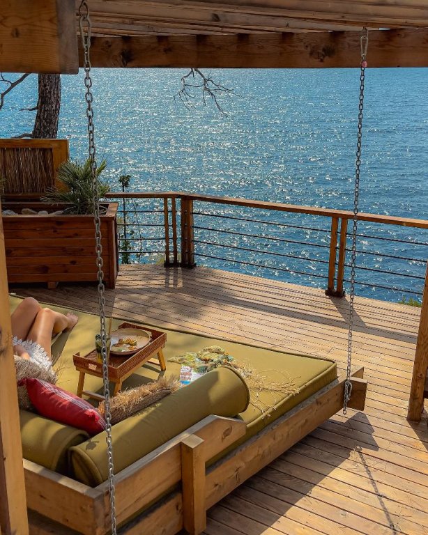 Suite doble con balcón y con vista al mar Perdue