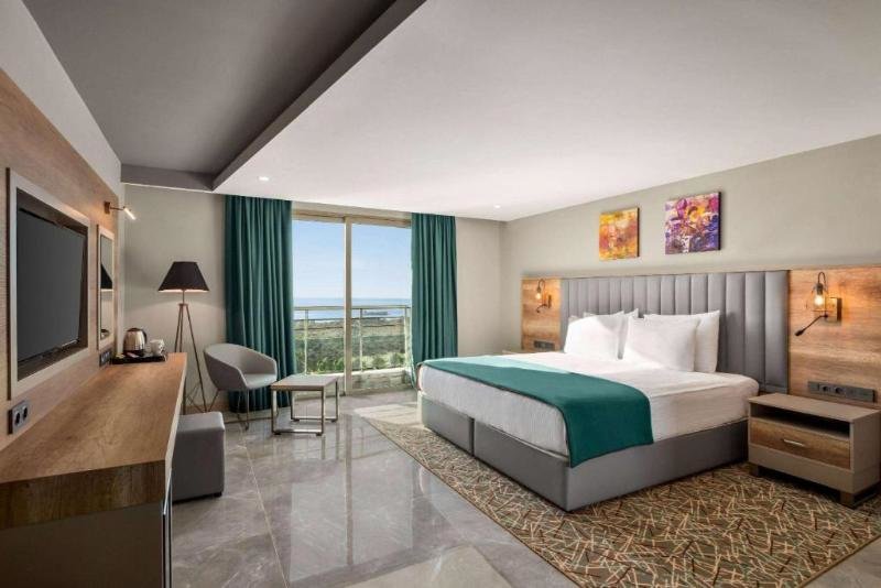 2 Bedrooms Suite Ramada Resort