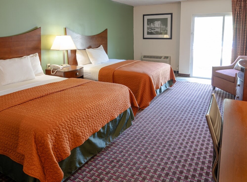Standard Quadruple room Select Inn Murfreesboro