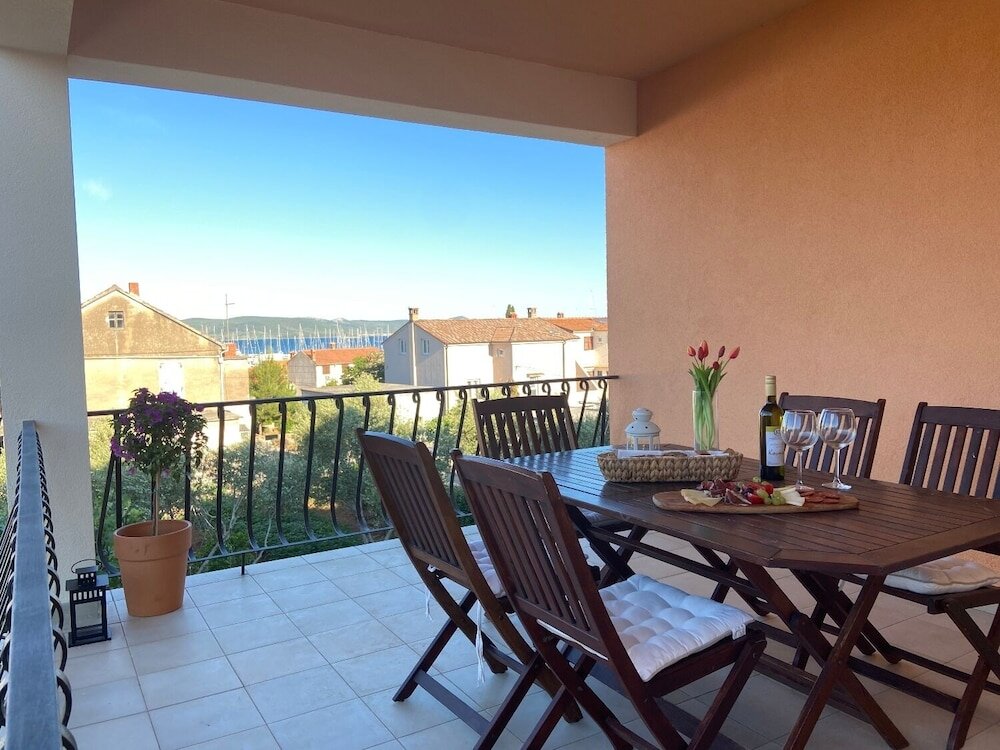 Appartement Renci - 100m From sea - A1