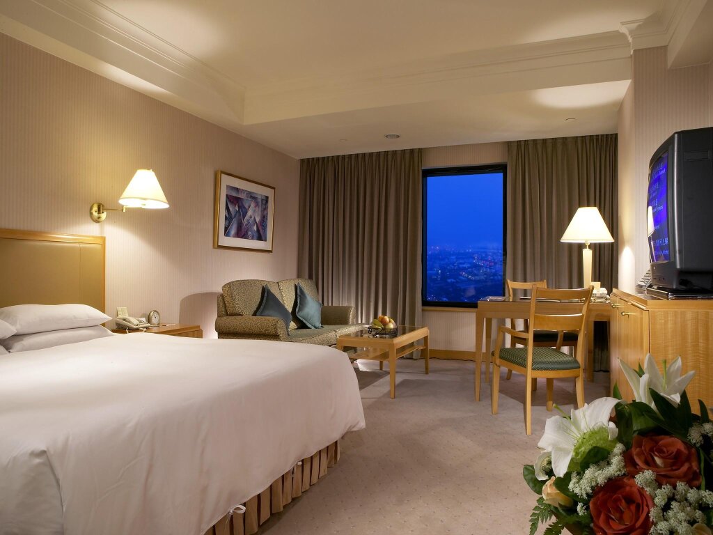 Deluxe Doppel Zimmer mit Stadtblick 85 Sky Tower Hotel