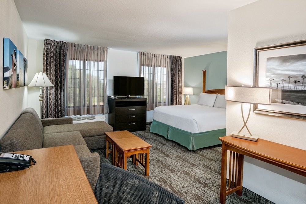 Suite Staybridge Suites Austin Round Rock, an IHG Hotel