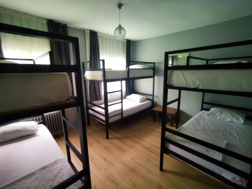 Кровать в общем номере Sultan Hostel & Guesthouse