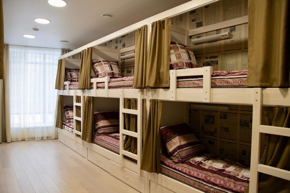Кровать в общем номере Хостел 1 Уральских Рабочих