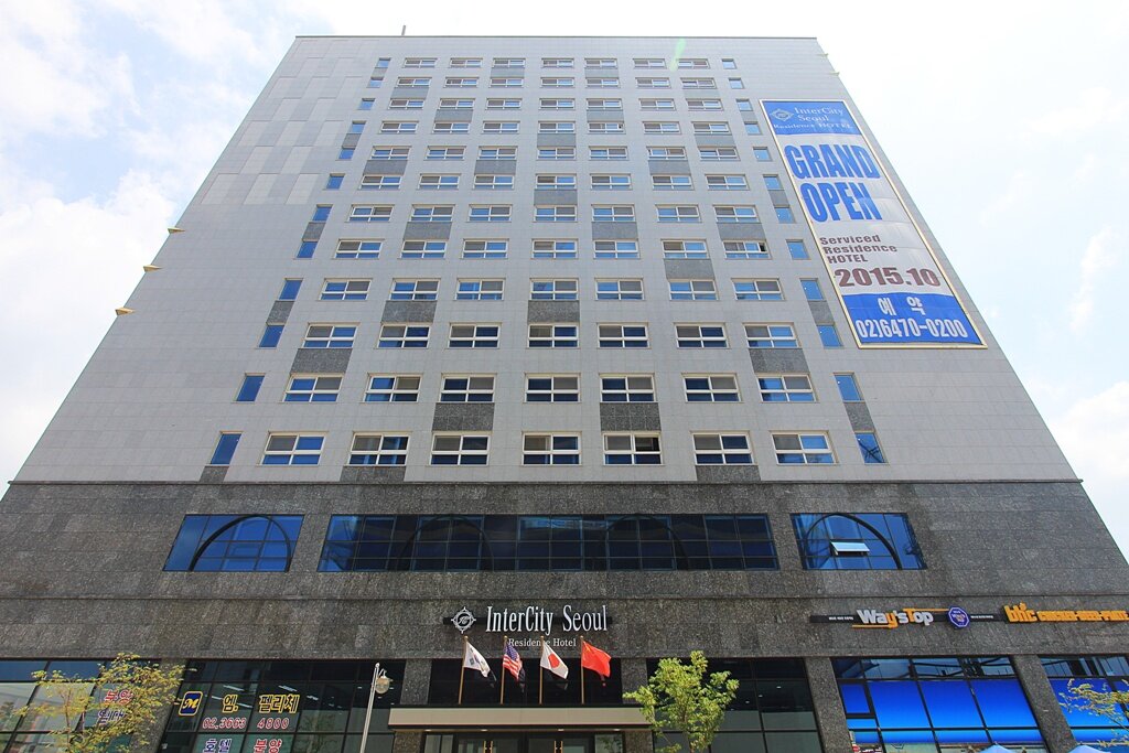Трёхместный номер Standard Intercity Seoul Hotel