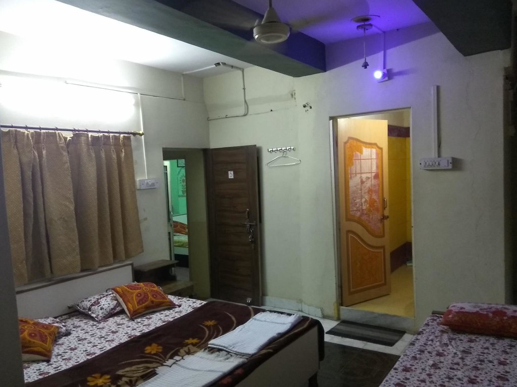 Standard room Shivam Guest House