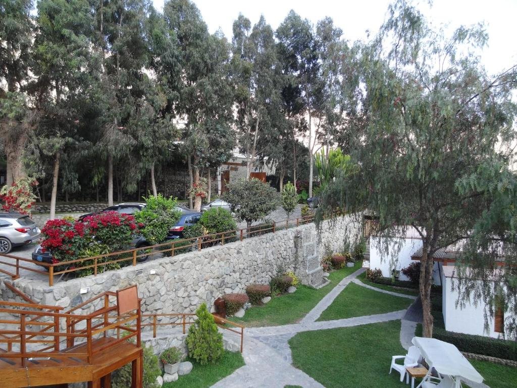 Трёхместный номер Standard с видом на сад Hotel y Restaurante El Molino
