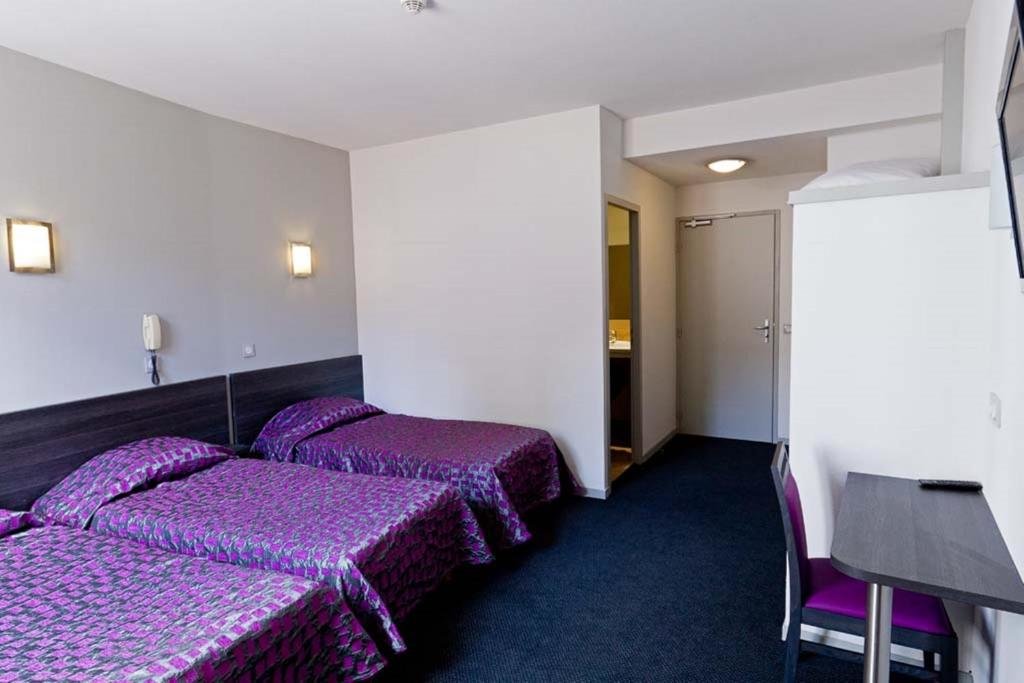 Standard Dreier Zimmer Hotel St-Etienne