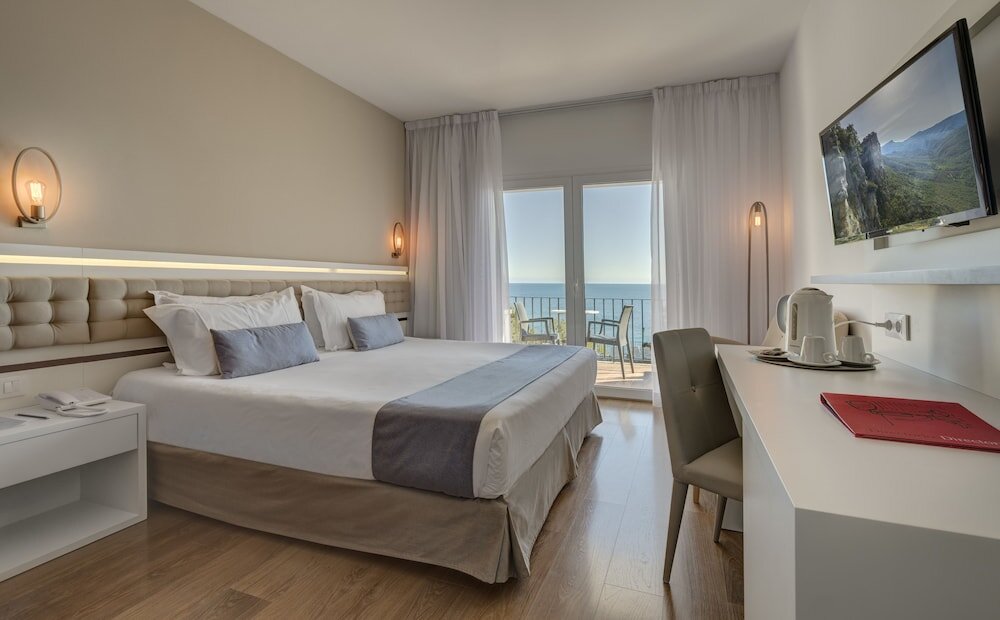 Двухместный номер Standard с балконом и с видом на море Park Hotel San Jorge & Spa by Escampa Hotels