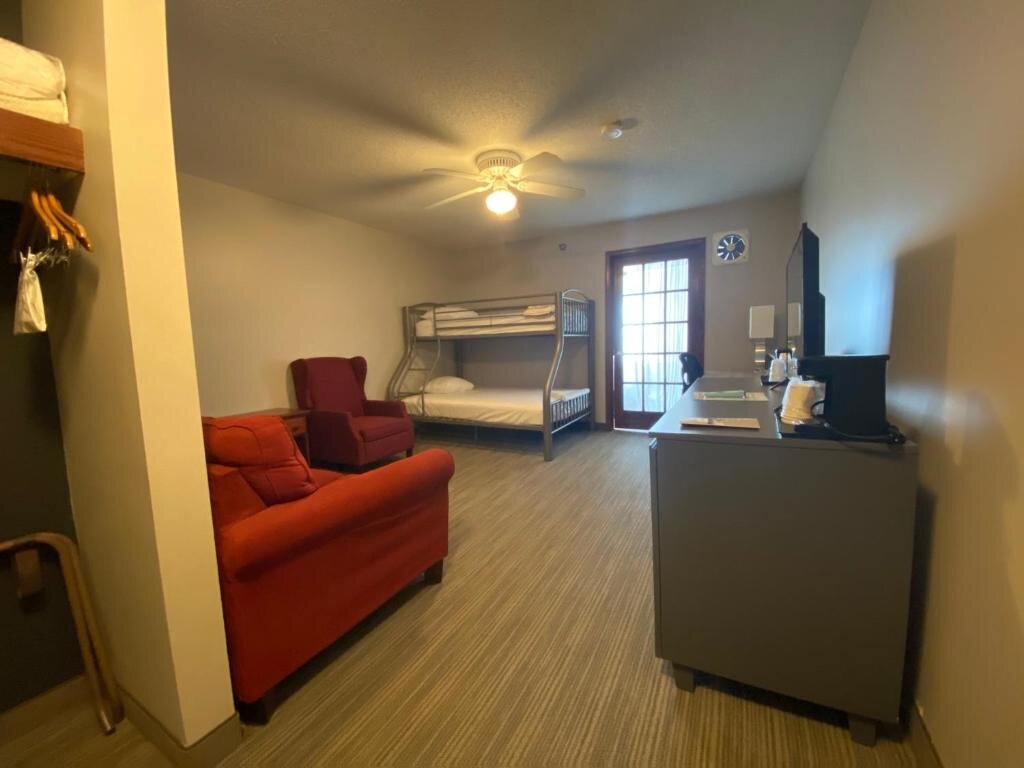 Двухместный люкс Premium Country Inn & Suites by Radisson, Elk River, MN