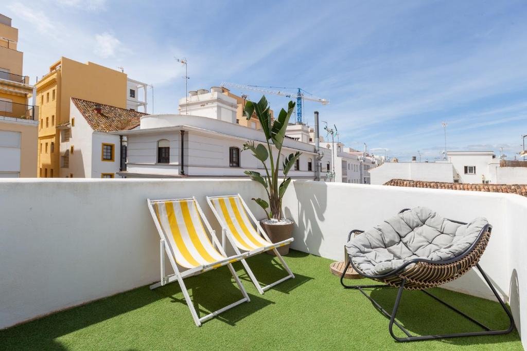 Коттедж Enjoy Estepona at our Fully equipped 2BR Town House, Beach- 1MIN