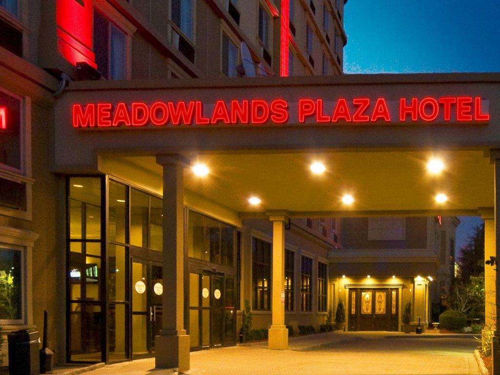 Номер Standard Meadowlands Plaza Hotel