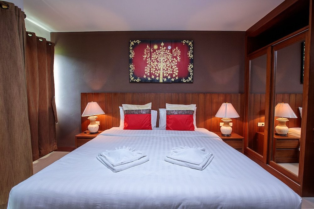 Superior Double room with balcony Huen Jao Ban Hotel